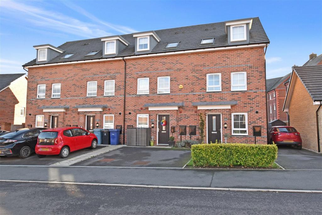 31 Parkstone Drive, Appleton, Warrington 3 bed terraced house for sale