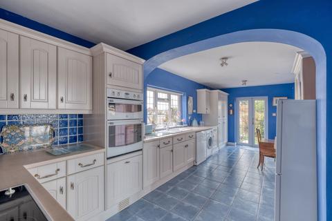 Urma Cottage Bell Lane, Lower Broadheath, Worcester, WR2 6RR