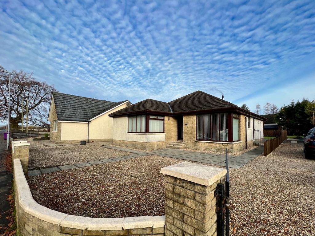 6 Beith Road, Barrmill, Beith 3 bed detached bungalow for sale £245,000