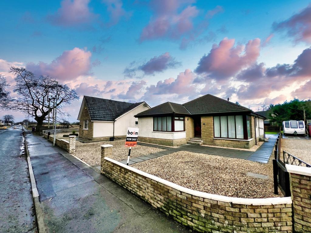 6 Beith Road, Barrmill, Beith 3 bed detached bungalow for sale £235,995