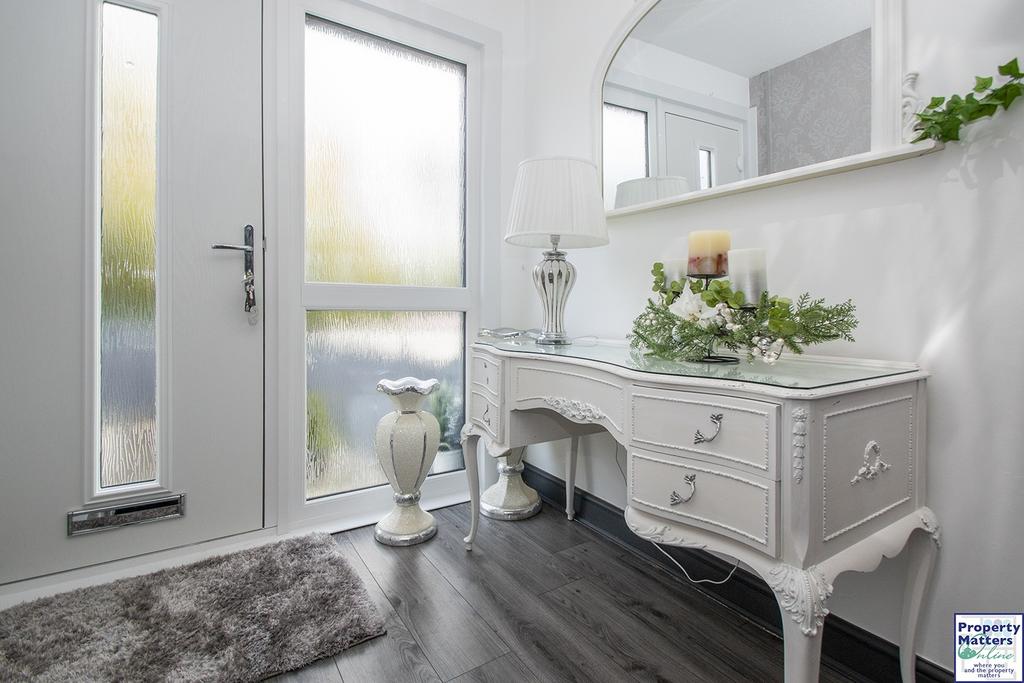 Sutherland Drive, Kilmarnock, KA3 3 bed end of terrace house £102,500