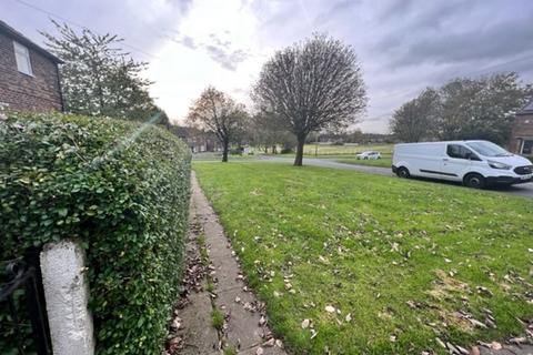 3 bedroom semi-detached house for sale - Falcon Crescent, Swinton, M27