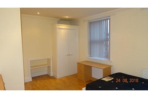 7 bedroom terraced house to rent - Mackintosh Place, Roath , Cardiff