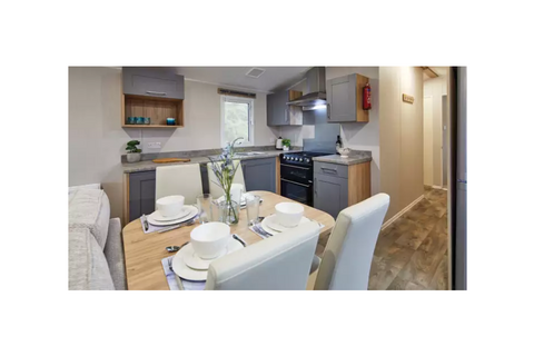2 bedroom holiday park home for sale, Boundary Lane, St. Leonards, Ringwood, Hampshire BH24