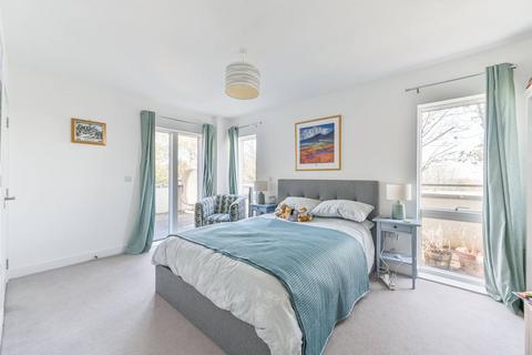 3 bedroom flat for sale, Sylvan Hill, Crystal Palace, London, SE19