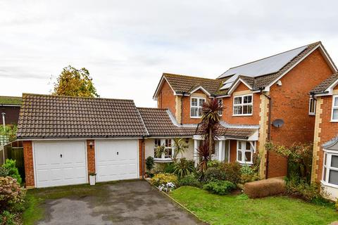 4 bedroom detached house for sale - Cliffside Drive, Broadstairs, Kent