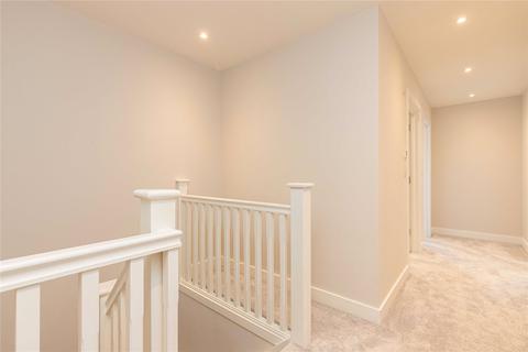 2 bedroom apartment to rent, Shoppenhangers Road, Maidenhead, Berkshire, SL6
