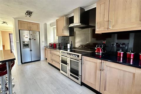 29 Avebury, Bracknell, RG12 8SQ