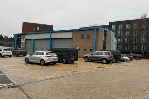 Industrial unit to rent, Unit 12 Sun Valley Business Park, Winnall Close, Winchester, SO23 0LB