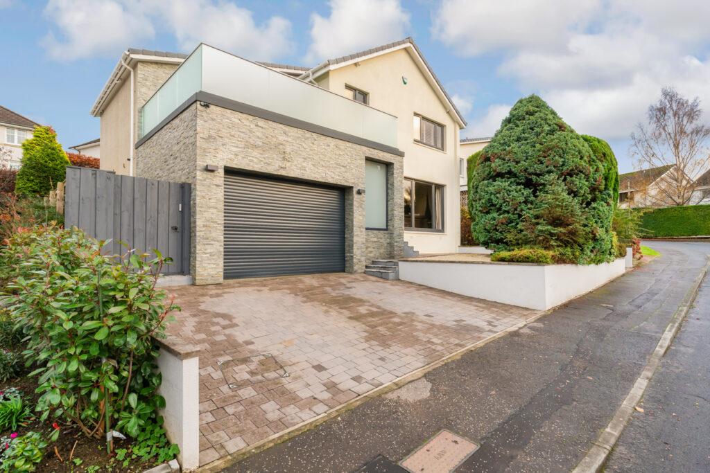 10 Avon Road, Cramond, Edinburgh, EH4... 6 bed detached house £725,000
