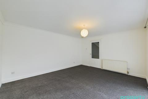 3 bedroom terraced house to rent - Loch Naver, East Kilbride, South Lanarkshire, G74