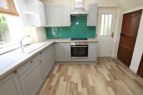 2 bedroom end of terrace house to rent, Langlees Street, Falkirk, FK2