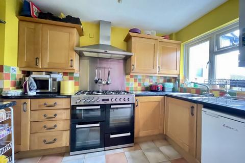 16 Hawthorn Way, Alphington, Exeter, EX2 8YT