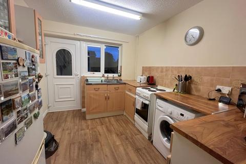 2 bedroom bungalow to rent - Beech Croft, Cullompton, Devon, EX15