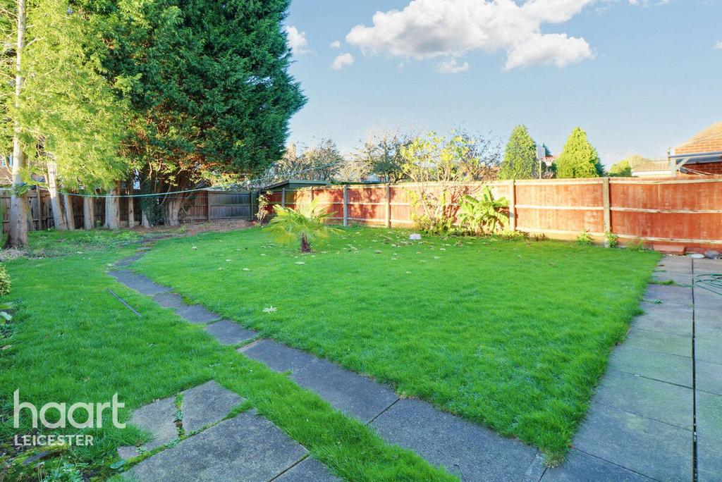 Thurnview Road, Leicester 4 bed detached house for sale £550,000