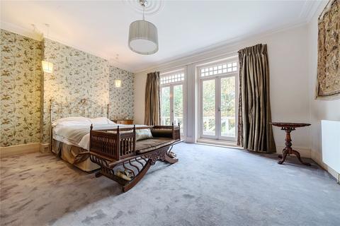 14 Ravenscroft Park, Barnet, EN5 4ND