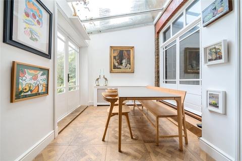 14 Ravenscroft Park, Barnet, EN5 4ND