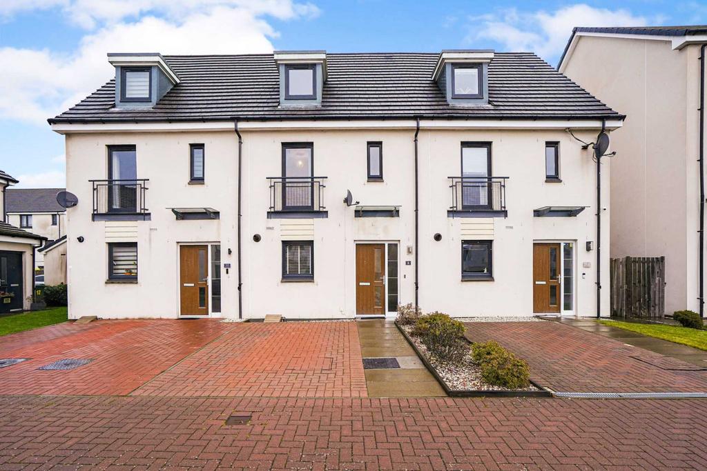 Crofton Square, Renfrew 3 bed terraced house for sale £210,000