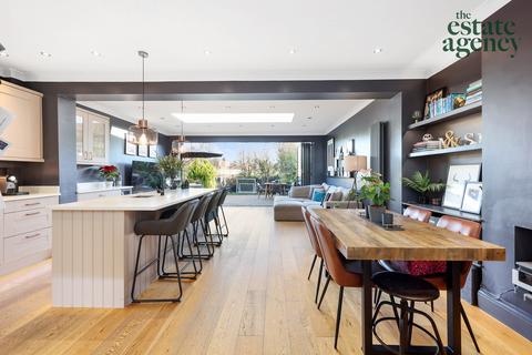 66 Beresford Road, London, E4 6EF