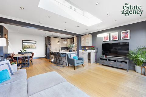 66 Beresford Road, London, E4 6EF
