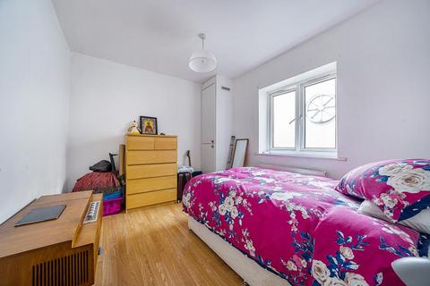 2 bedroom flat for sale, Holloway,  London,  N7