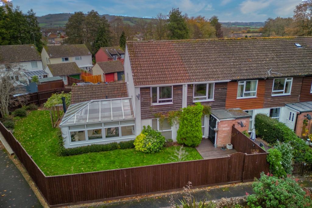 7 Millers Way, Lydeard, Taunton 4 bed end of terrace house for