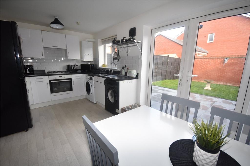 Kitchen/Dining