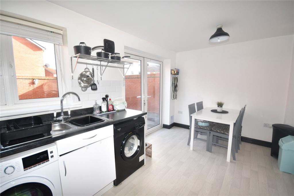Kitchen/Dining