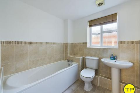 2 bedroom ground floor flat for sale, Hargate Way, Peterborough PE7