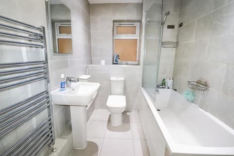 Flat 1, 2 Cheshunt Road, Belvedere, DA17 5JB