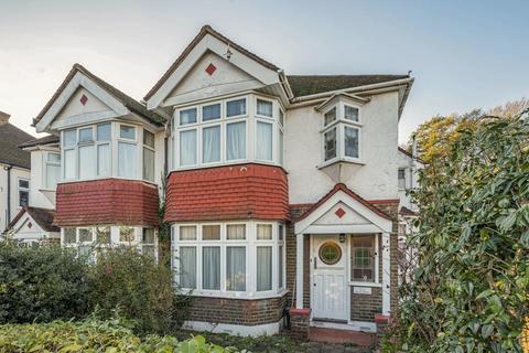 11 Cavendish Way, West Wickham, BR4 0LG