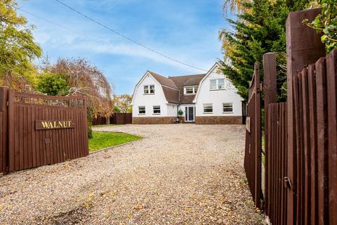 5 bedroom detached house for sale, Fambridge Road, Mundon, CM9