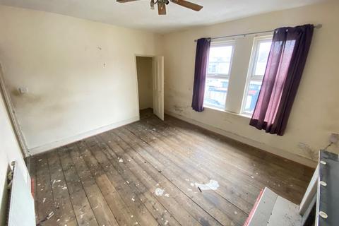 4 bedroom terraced house for sale - 37 Sandholme Road, Bristol BS4 3RP