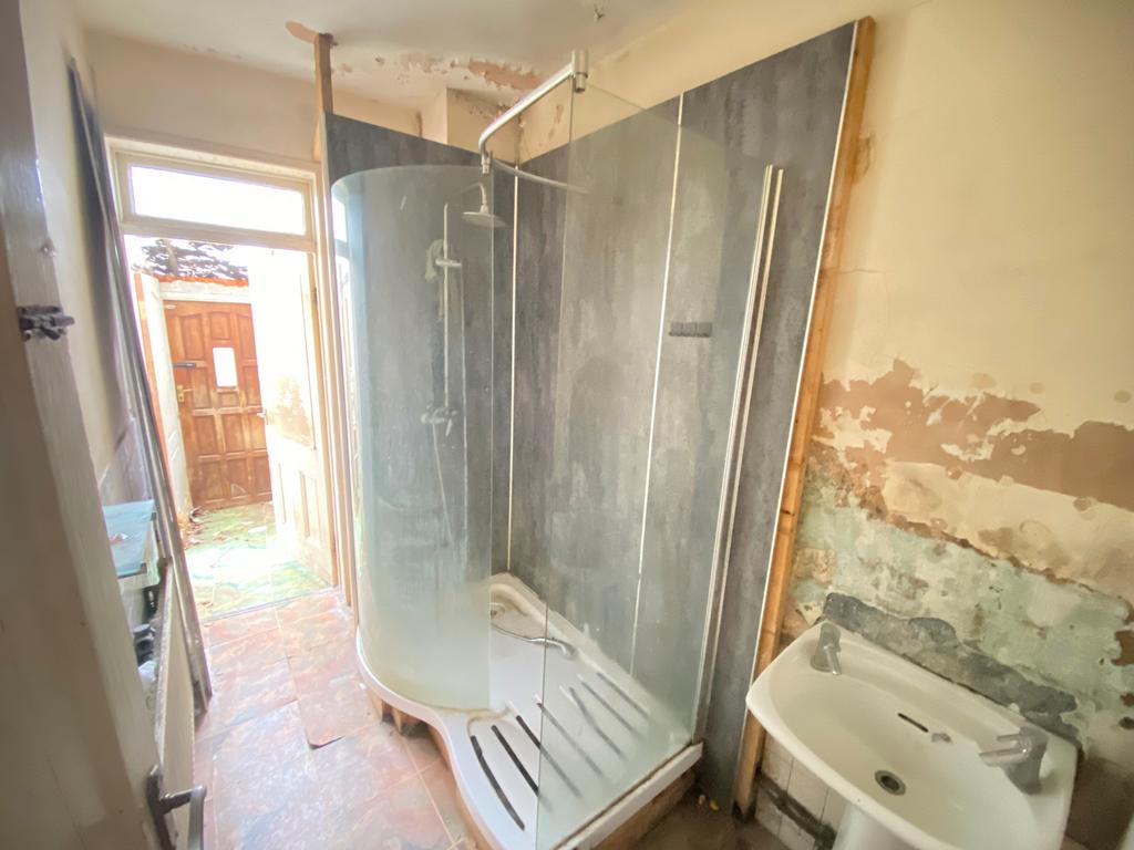 Bathroom T202311031310.jpg