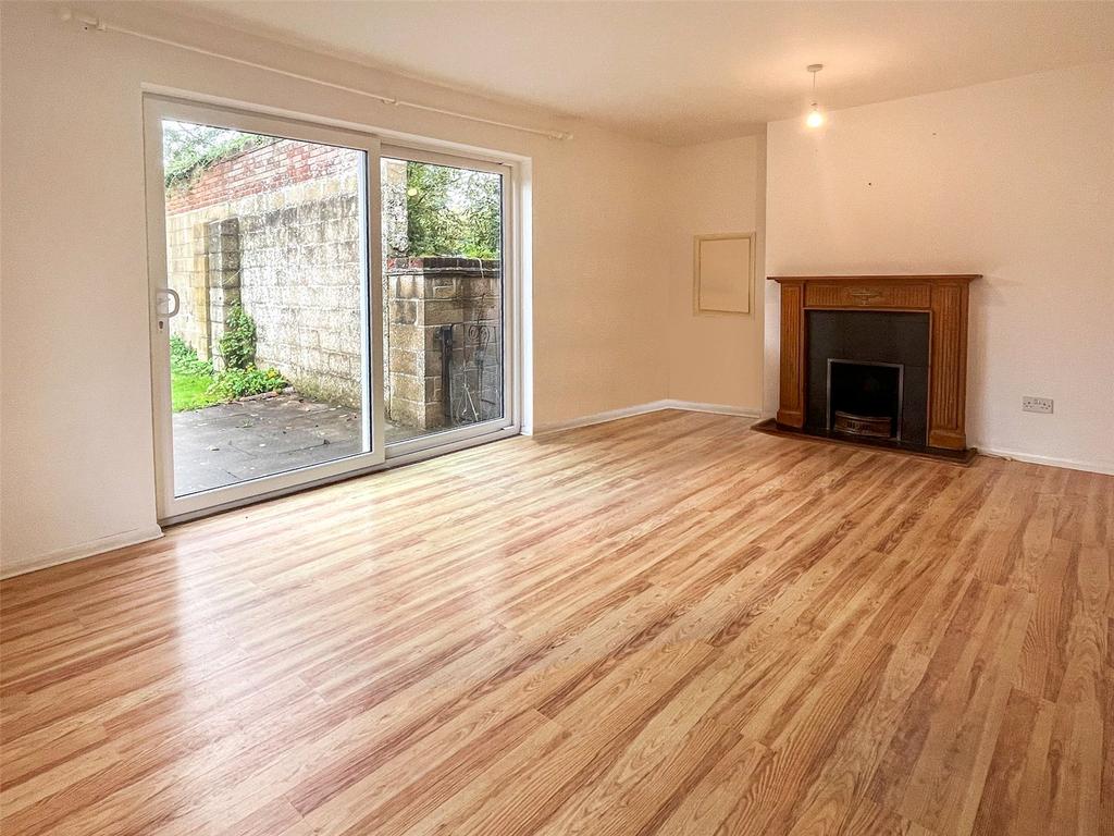 Woodland Road, Patney, Devizes, Wiltshire, SN10 2 bed bungalow to rent