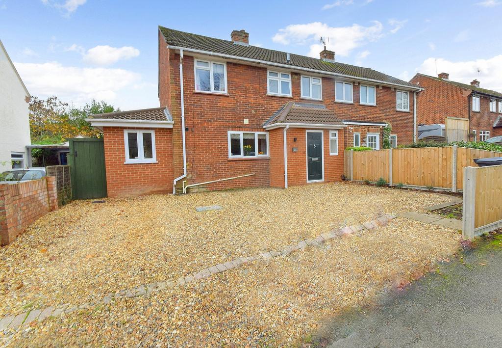 Clewer Hill Road, Windsor, Berkshire, SL4 3 bed semidetached house for sale £650,000