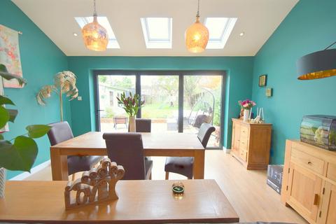 75 Clewer Hill Road, Windsor, SL4 4DE