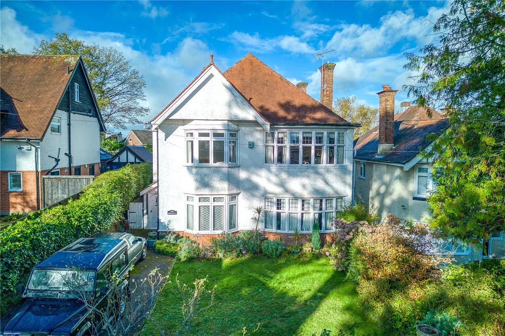 Kings Avenue, Poole, BH14 4 bed detached house £900,000