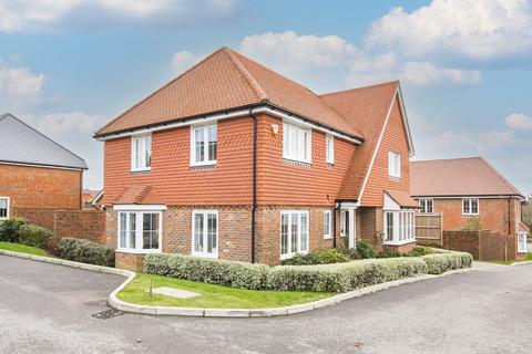4 bedroom detached house for sale - The Mallards, Crowborough