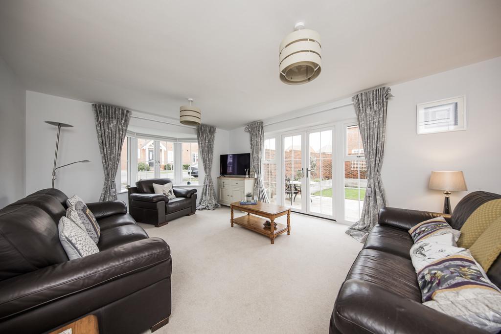 The Mallards, Crowborough 4 bed detached house for sale £680,000