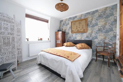 38 Cray Valley Road, St Mary Cray, Orpington, BR5 2EZ