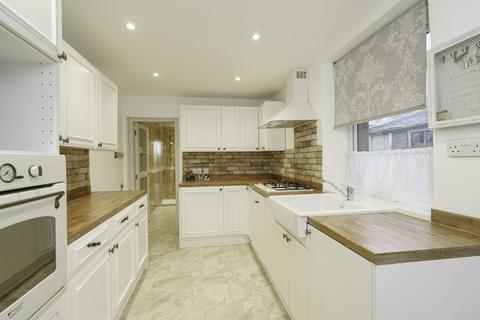 3 bedroom apartment to rent, Hilton Road, Aberdeen