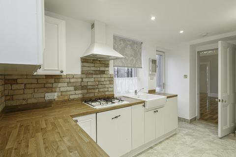 3 bedroom apartment to rent, Hilton Road, Aberdeen