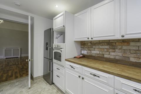 3 bedroom apartment to rent, Hilton Road, Aberdeen