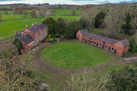 8 bedroom farm house for sale - Church Lane, Gayton
