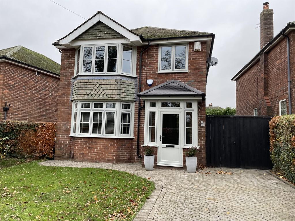 Mill Lane, Hazel Grove 3 bed detached house £1,550 pcm (£358 pw)