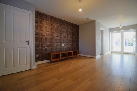 3 bedroom semi-detached house to rent, Stonehaven, Amington, Tamworth