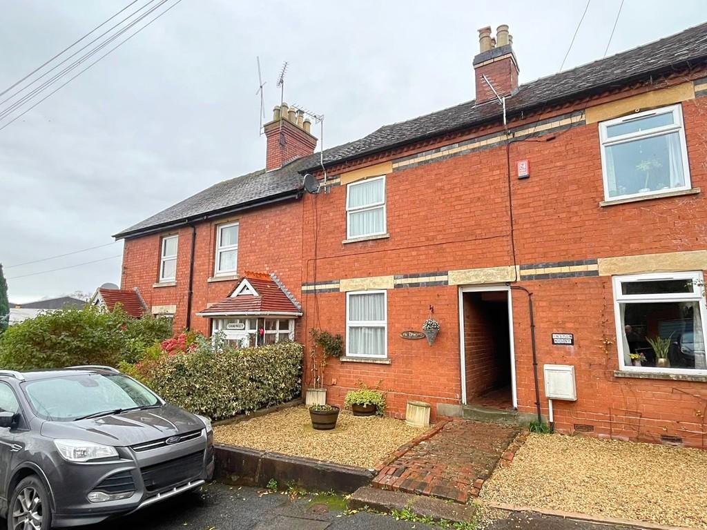 Victoria Road, Ledbury 2 bed terraced house £110,000