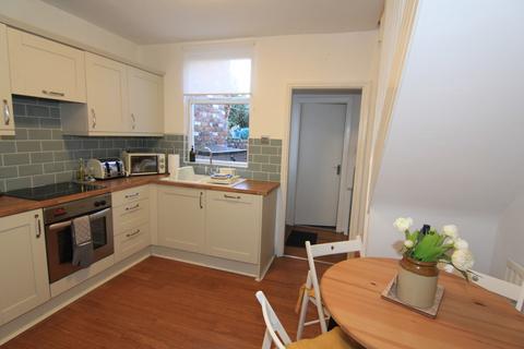 2 bedroom terraced house to rent, Pyecroft Street, Chester