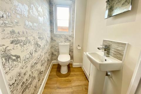3 bedroom semi-detached house to rent, Honeycomb Vale, Chard, TA20